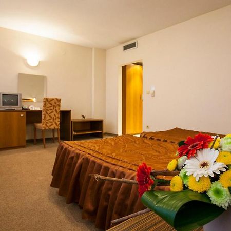 Hotel Intelcoop Plovdiv Kültér fotó