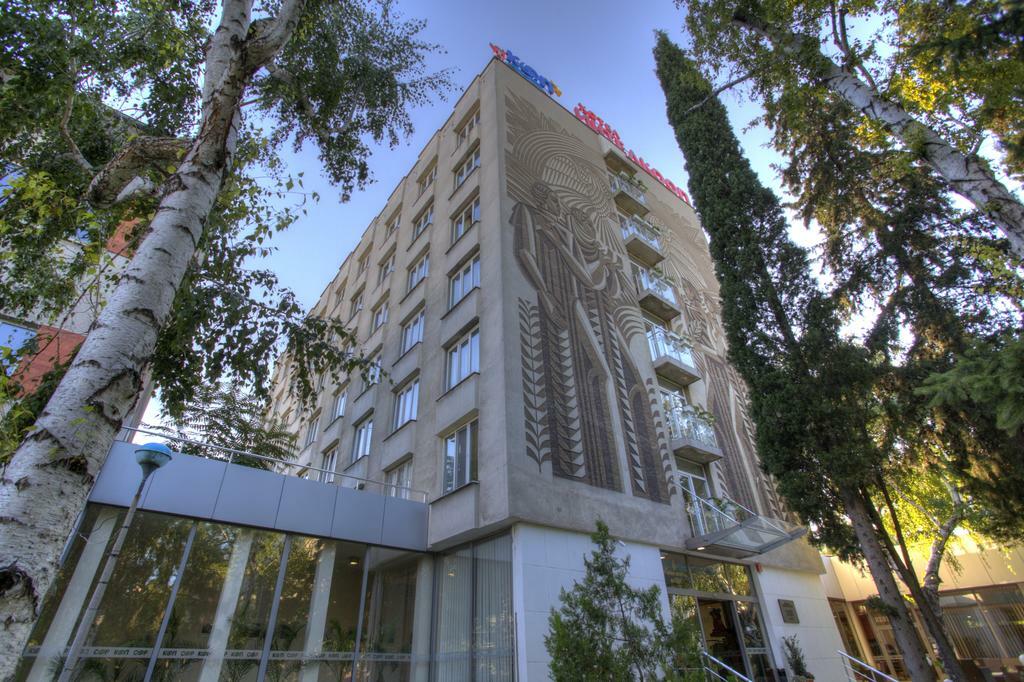 Hotel Intelcoop Plovdiv Kültér fotó